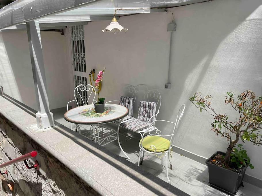 Апартаменты La Casa Di Lillidu - Napoli Most Exclusive Area Экстерьер фото